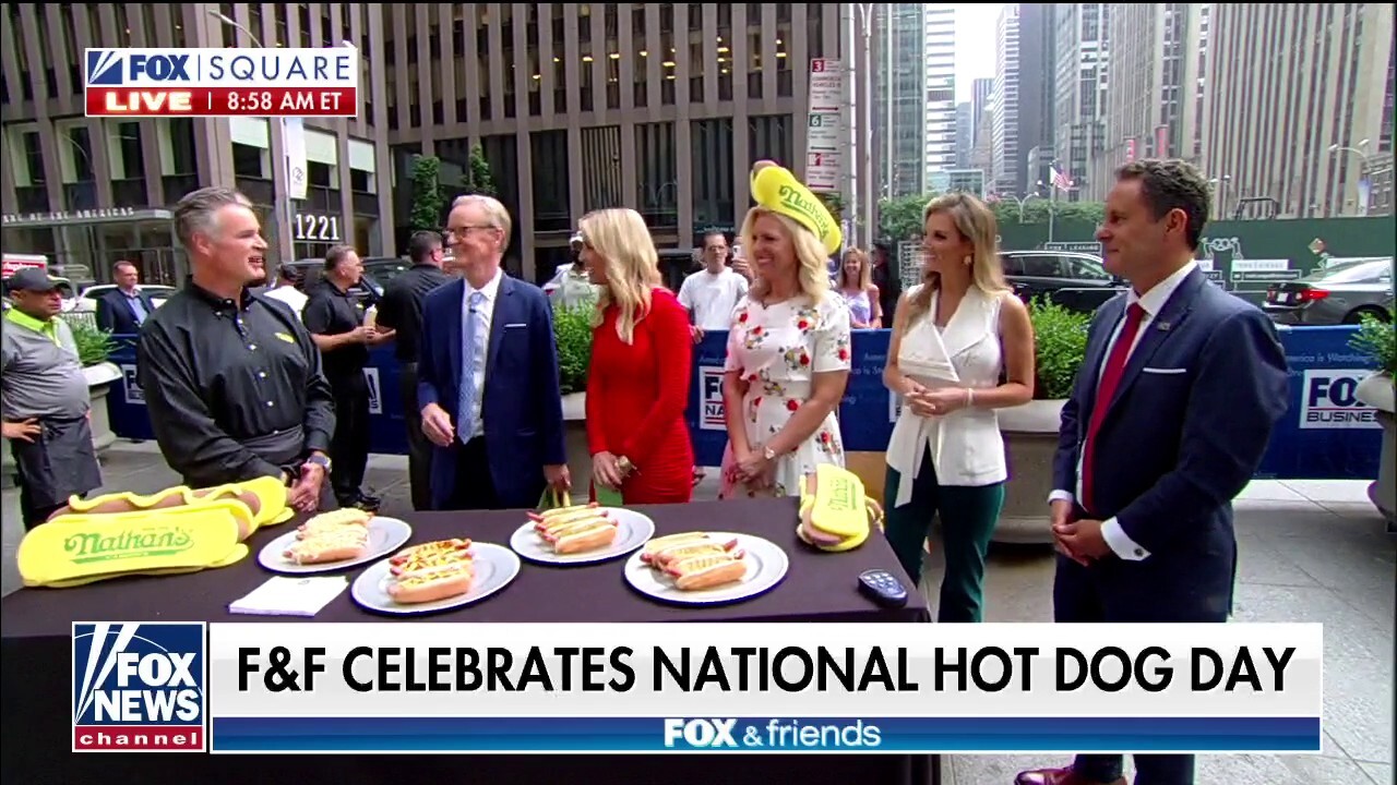 'Fox & Friends' hosts celebrate National Hot Dog Day with Nathan's Famous