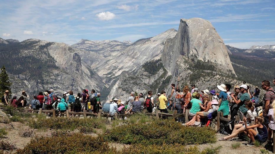 National Park Service considering hiking entry fees