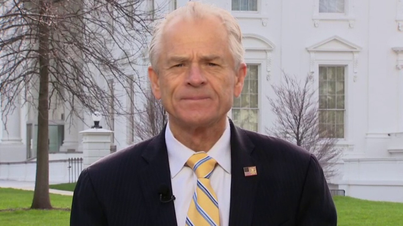 Peter Navarro: White House working with FEMA, HHS to ensure health care workers receive protective gear