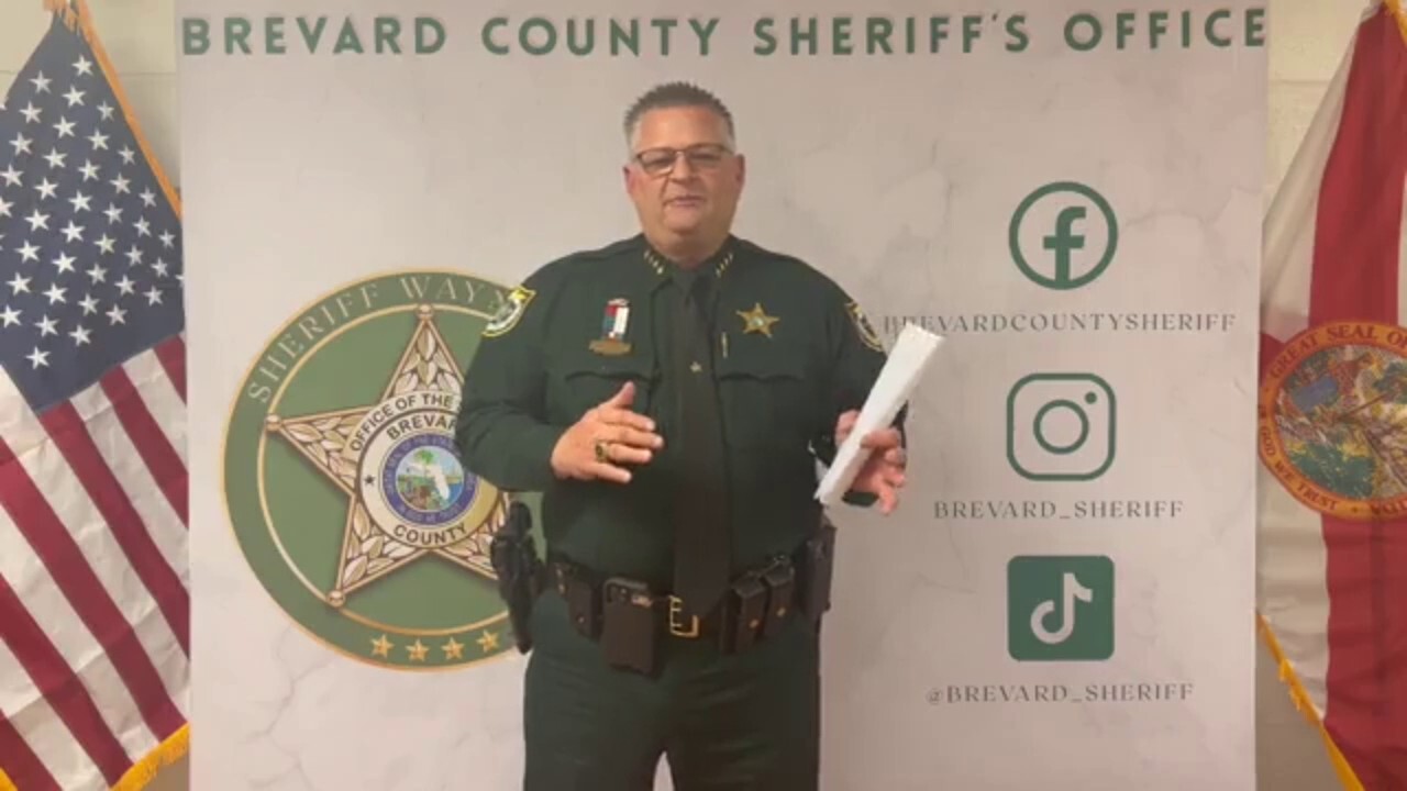 Камионът на мъж във Флорида е намерен „погълнат от пламъци“ след разпит за изчезването на съпругата