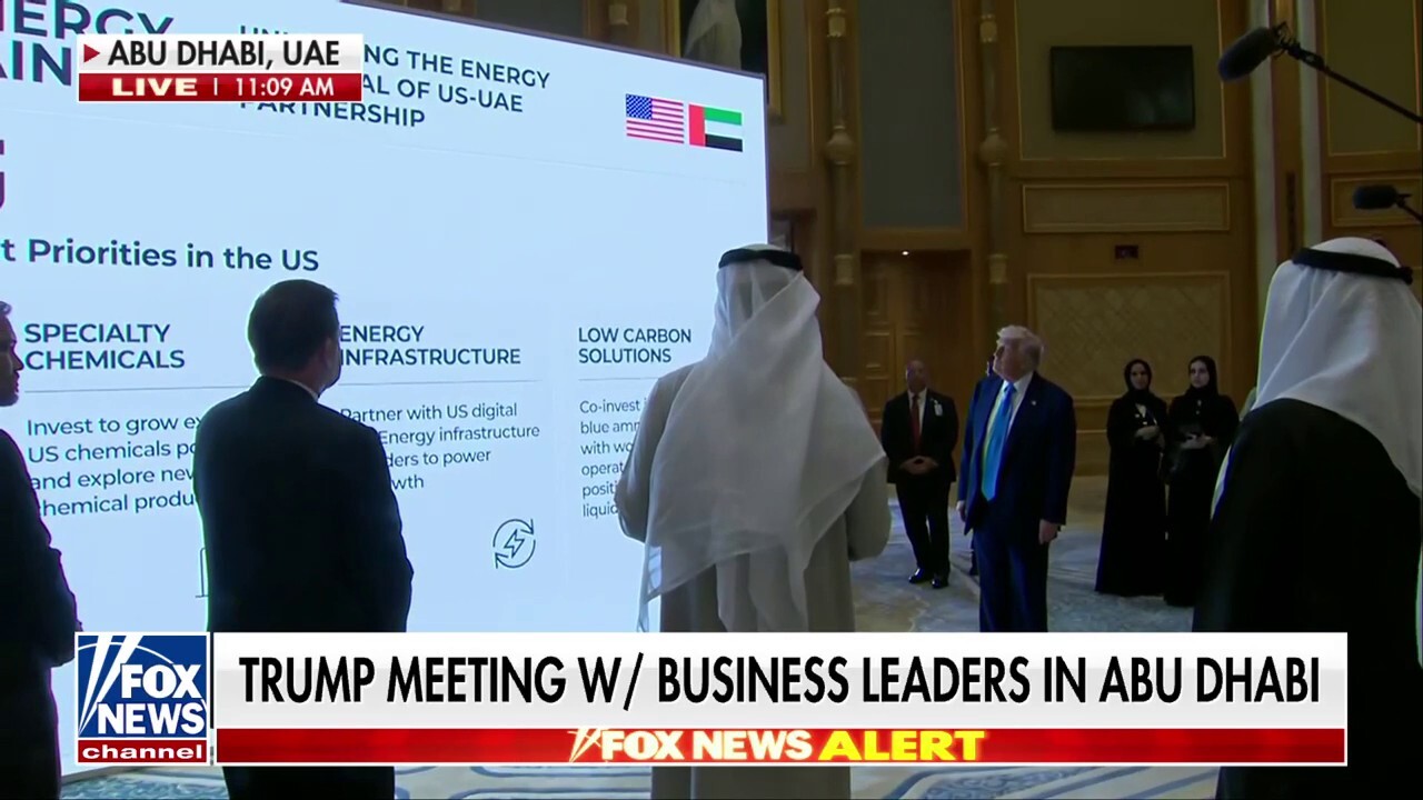 Trump meets with business leaders in Abu Dhabi 
