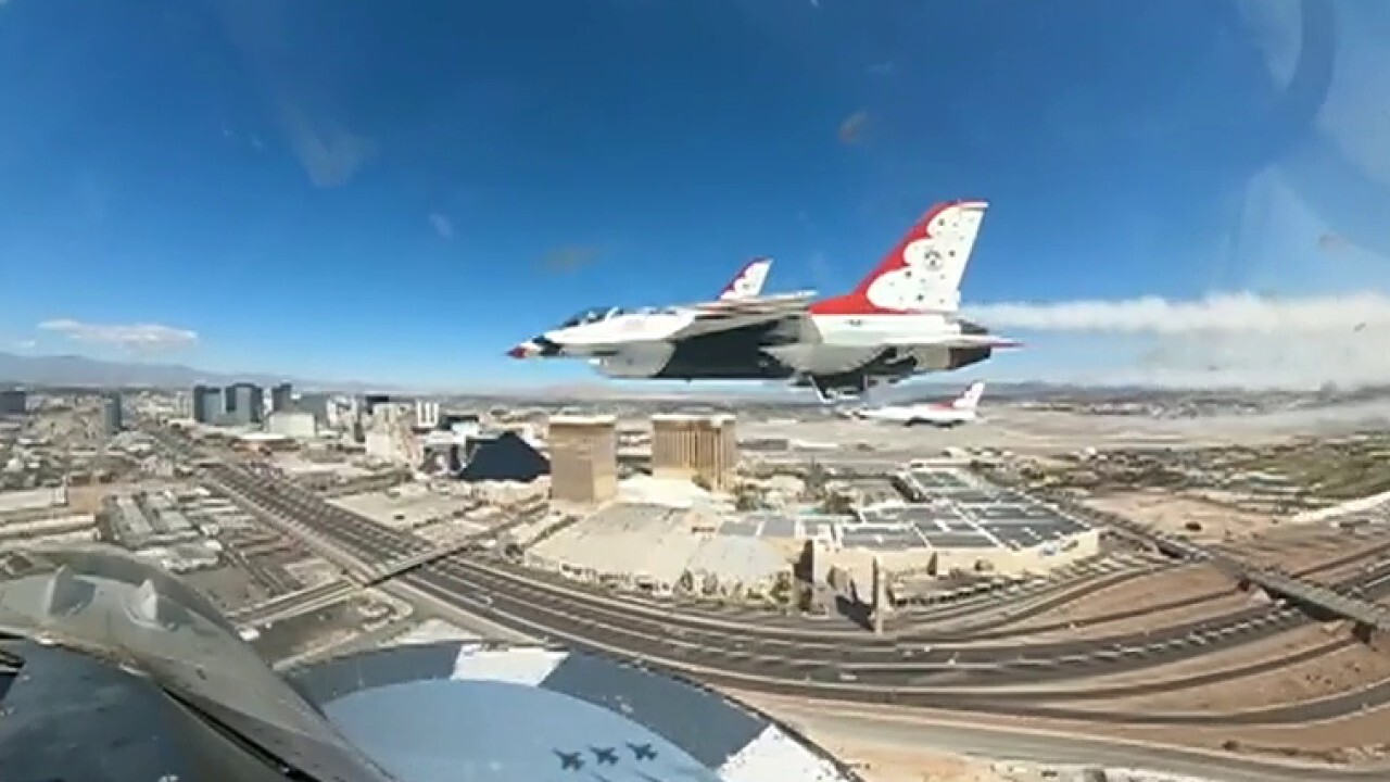 Thunderbirds fly over Las Vegas in tribute to hospital workers
