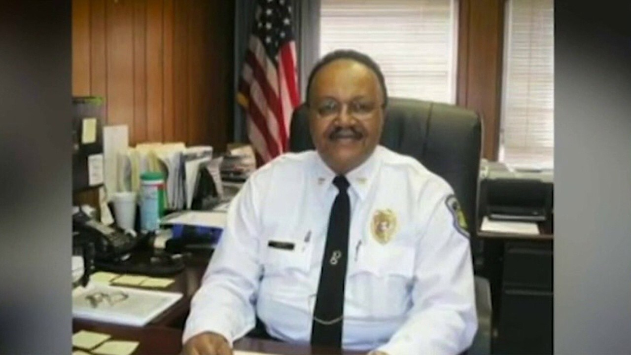 Retired police captain killed in riots to be honored 