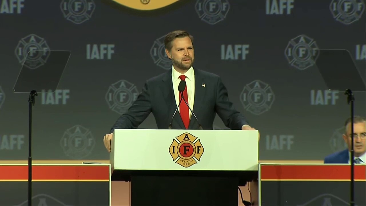 JD Vance booed during firefighters union speech