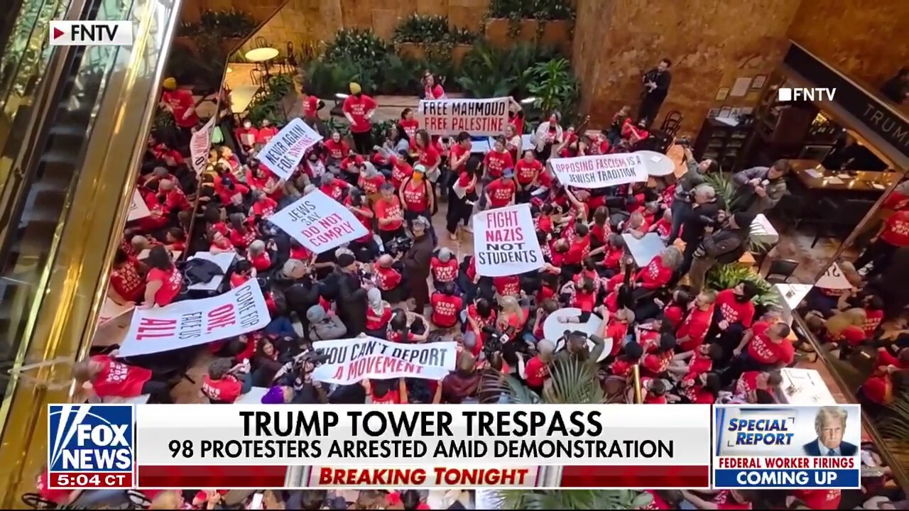 Protesters gather at Trump Tower to show solidarity with detained anti-Israel activist 