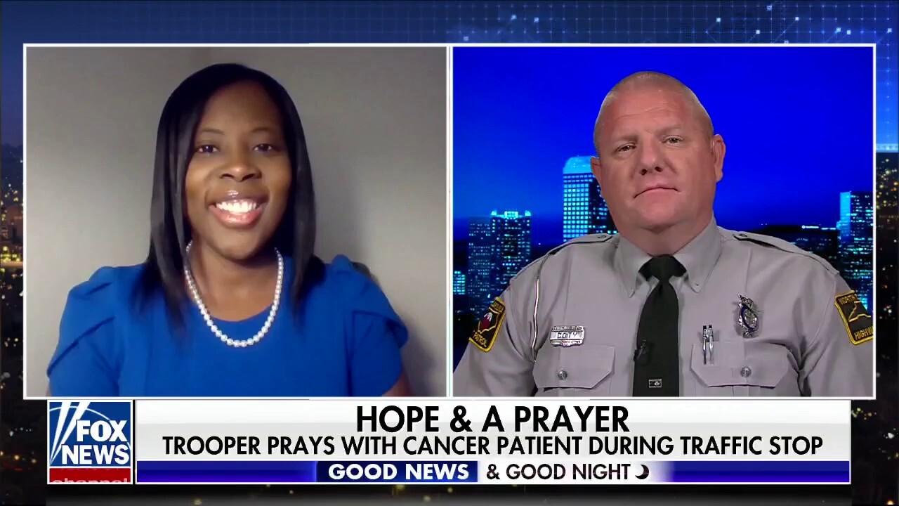 Trooper prays with cancer patient during traffic stop