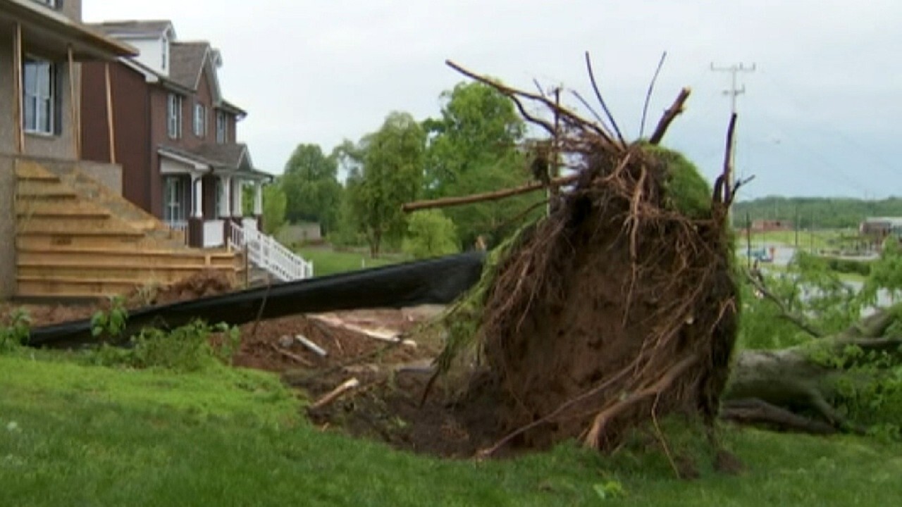 Thousands wake up without power after strong storms slam Tennessee
