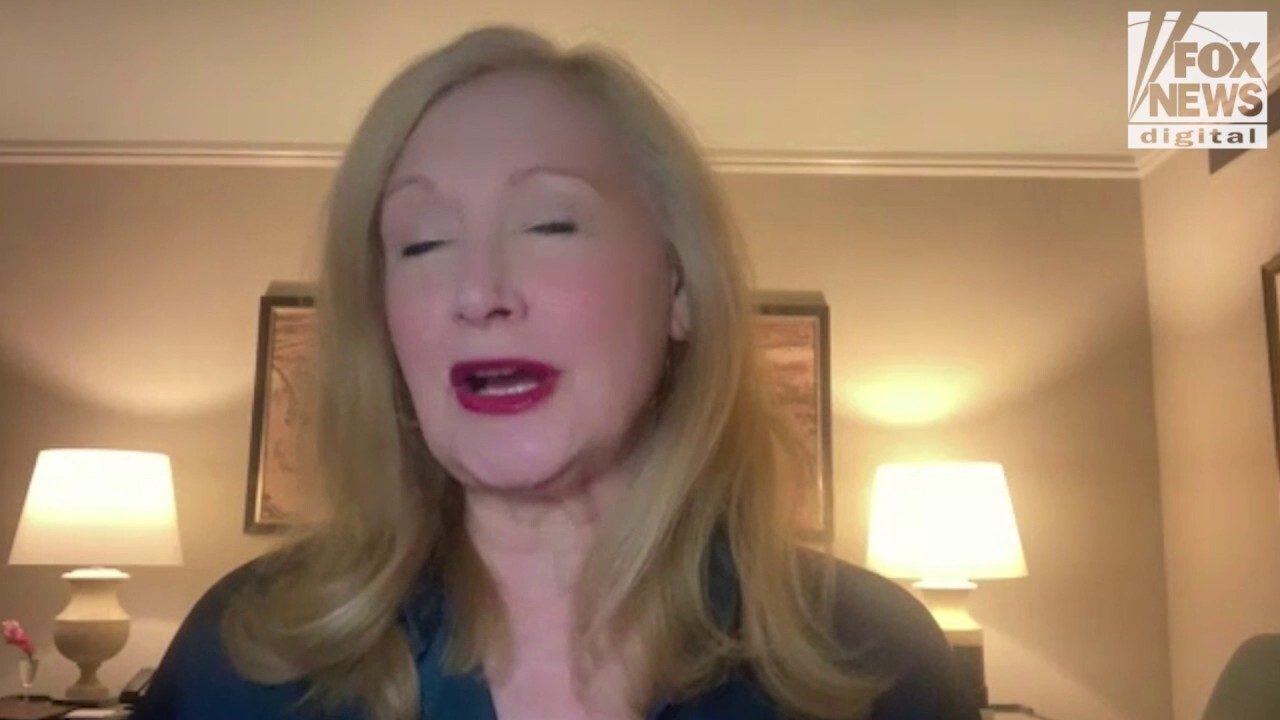 'Lilly' star Patricia Clarkson knew she 'wasn't the marrying kind' from a young age