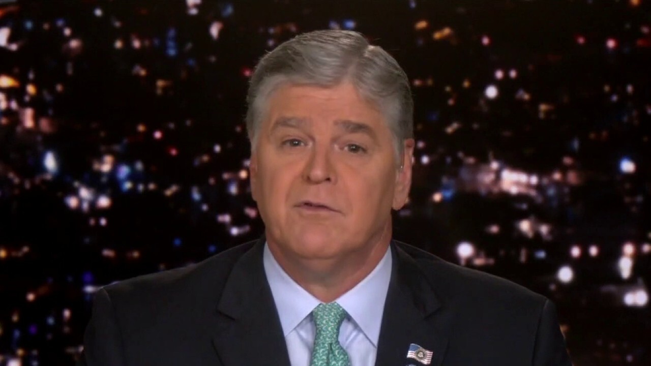 Hannity: I believe in the science of vaccinations