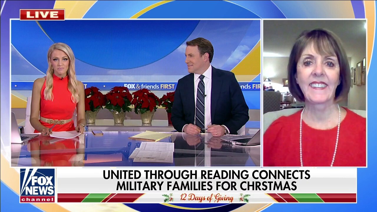 'United Through Reading' connects military families for Christmas 