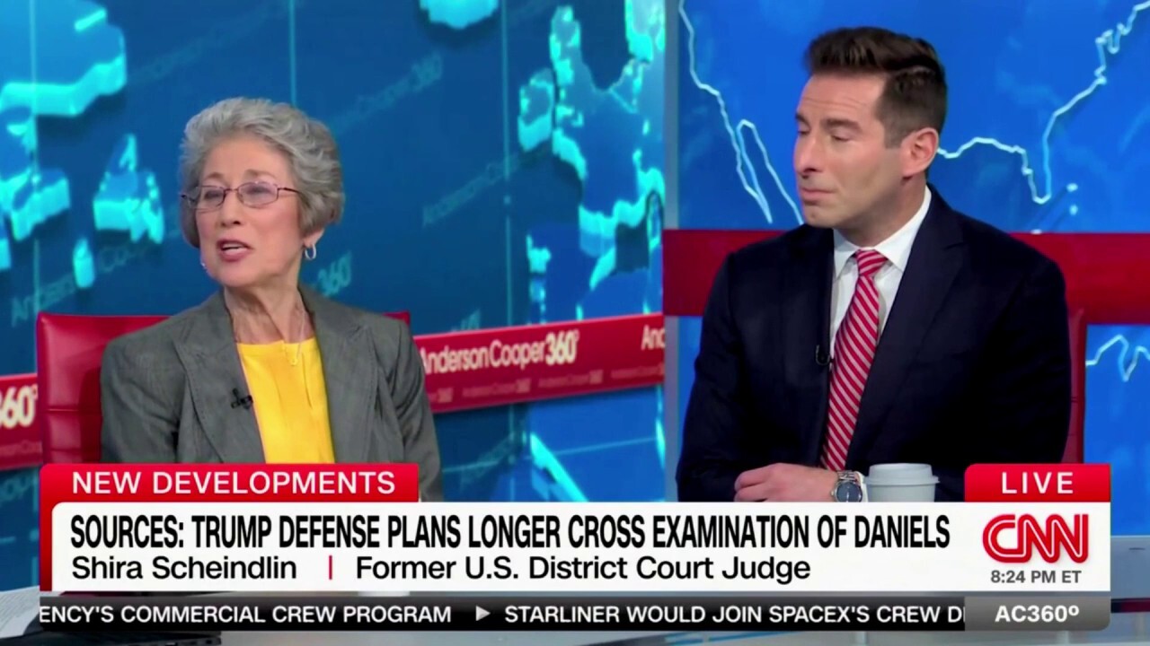 Бивш окръжен съдия заявява, че Сторми Даниелс „има програма“ да „осъди“ Тръмп