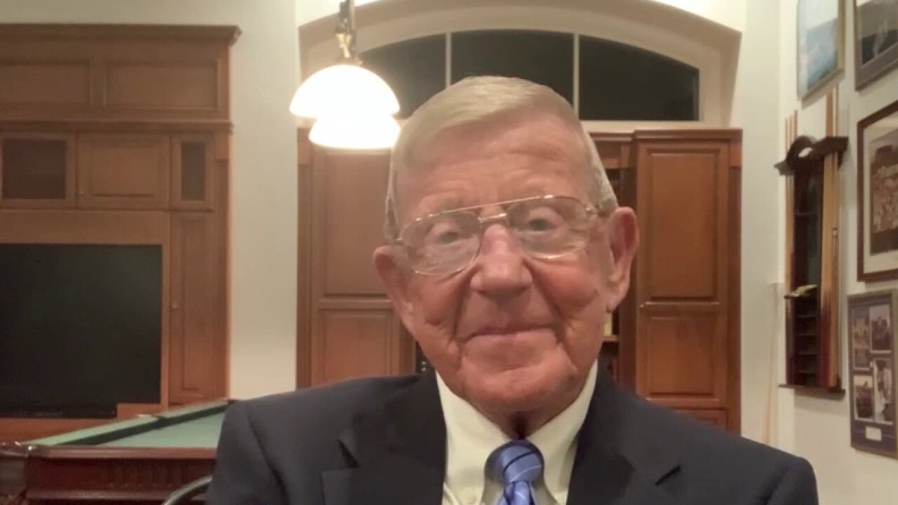 Legendary coach Lou Holtz shares his leadership guidance for America