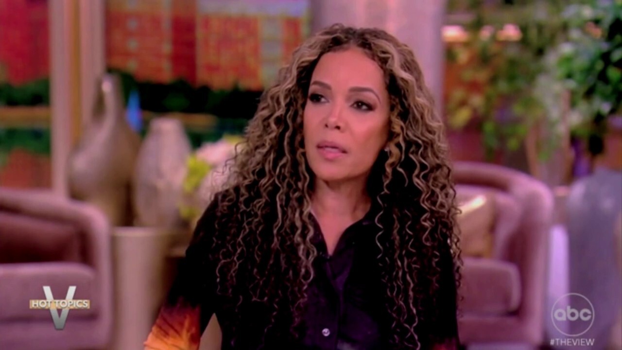 Sunny Hostin says Black Americans cared more about the American justice system's record rather than O.J.'s 'guilt or innocence' 