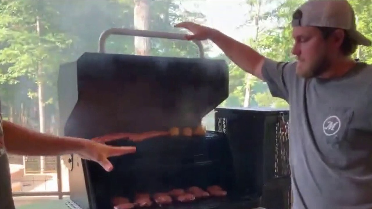 Grilling up a Father’s Day feast on ‘Fox and Friends Weekend’