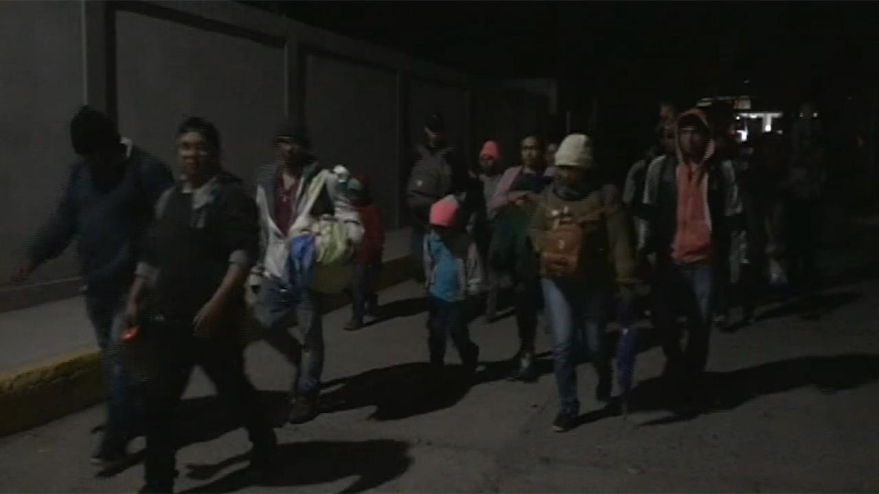 Central American migrants march freely across the Guatemala-Mexico border