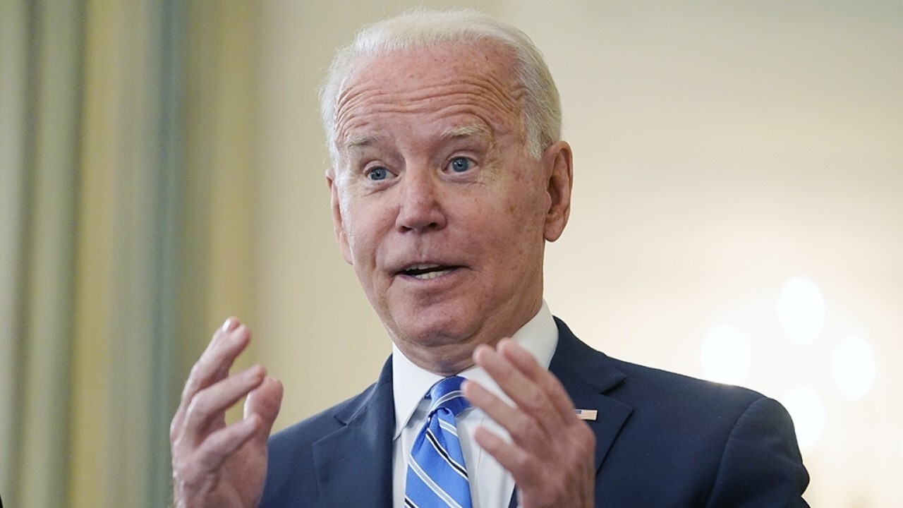 Hannity: 'Incompetent' Biden is universally disliked