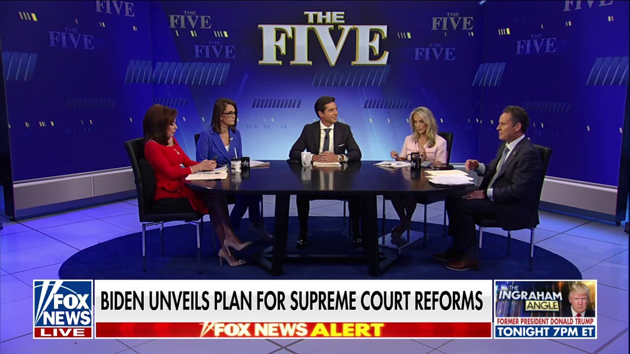  ‘The Five’ co-hosts discuss President Biden’s speech proposing radical changes to the Supreme Court and how Democrats label the Trump team as ‘weird.’