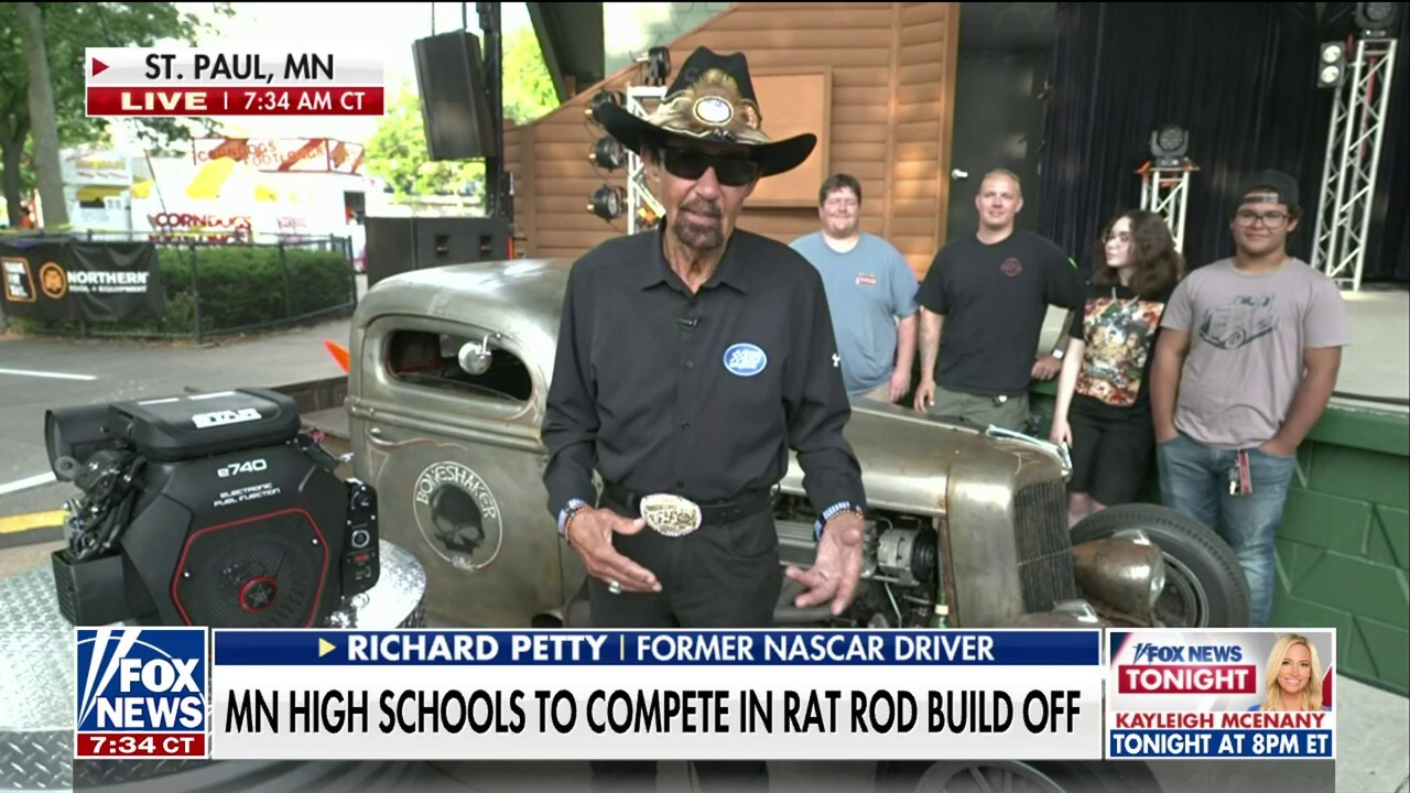 Racing legend Richard Petty mentoring high school students on trade skills