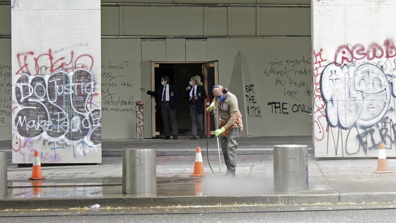 Federal courthouse becomes center of protest movement in Portland