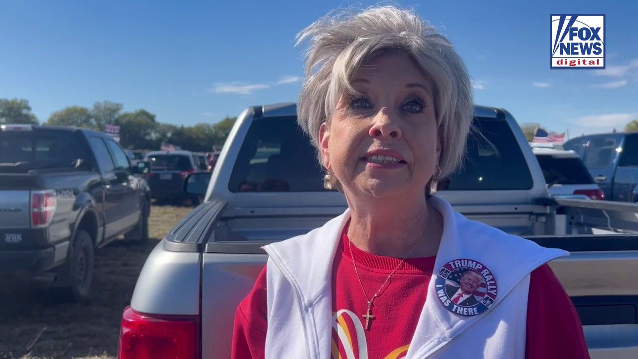 Trump voter says biggest midterm fear isn't rising prices — it's America becoming 'Paris, France'