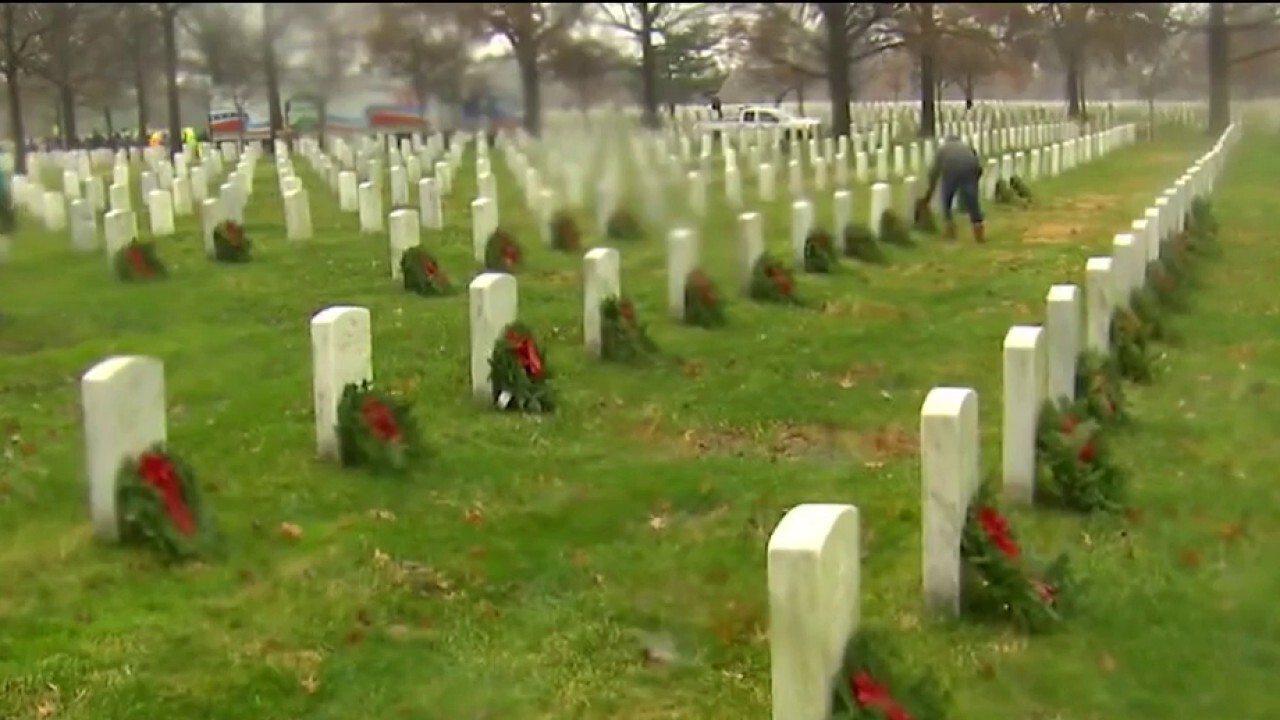 Wreaths Across America founder on annual wreath-laying tradition at Arlington National Cemetery