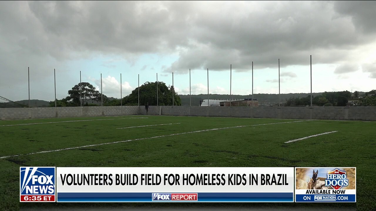 Fox News' Jon Scott highlights volunteers who help build soccer field for homeless Brazilian children
