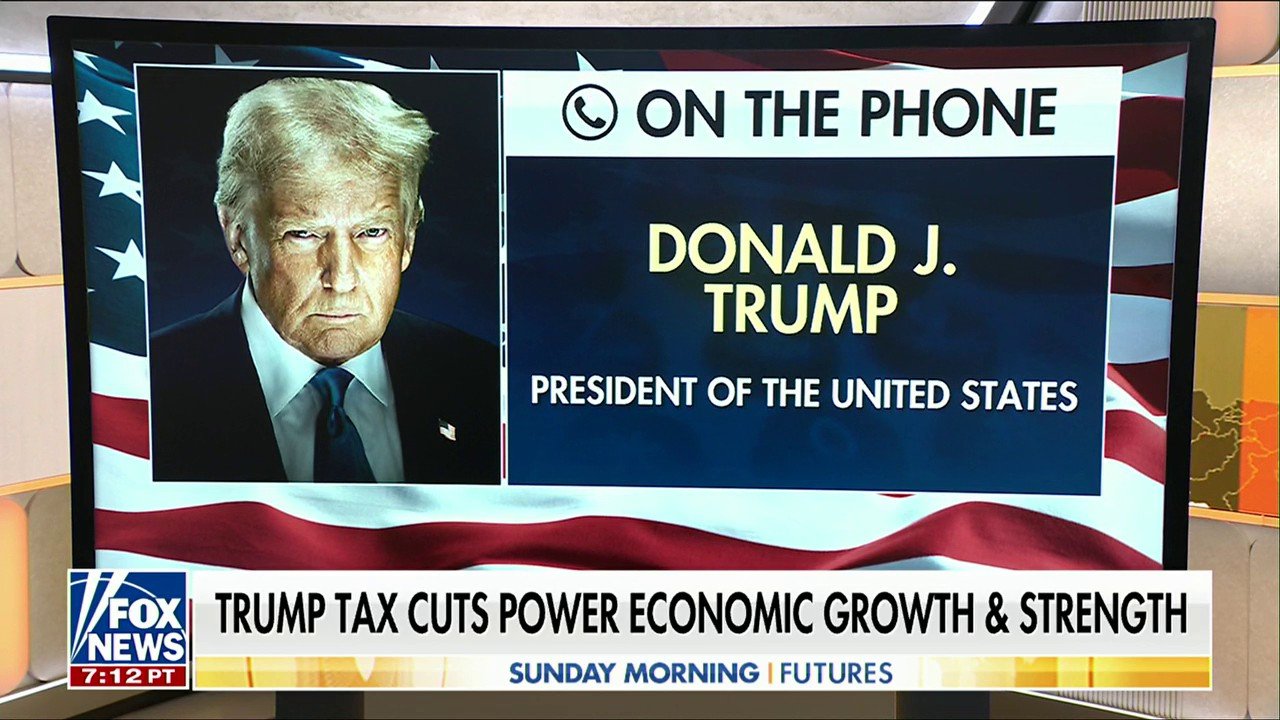 Trump touts booming economy, control in Strait of Hormuz as GOP fights to hold Congress