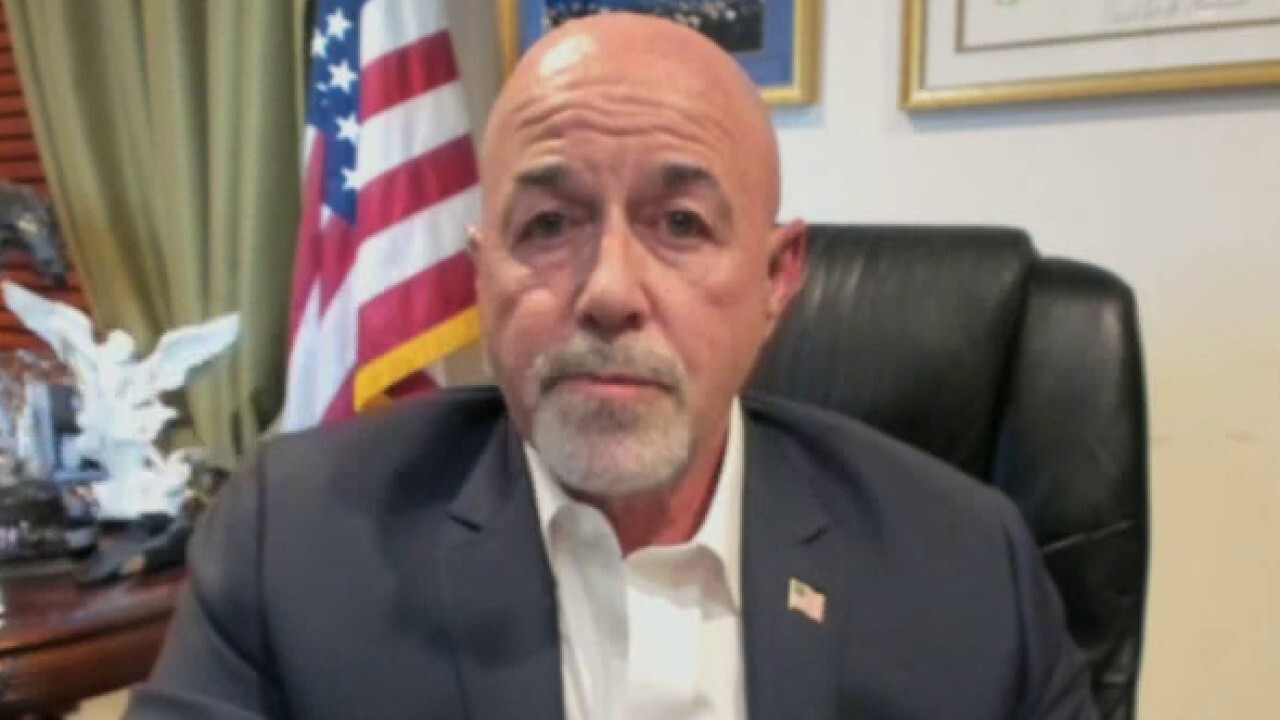 Bernie Kerik says Rayshard Brooks would still be alive if he hadn't attacked the arresting officers	
