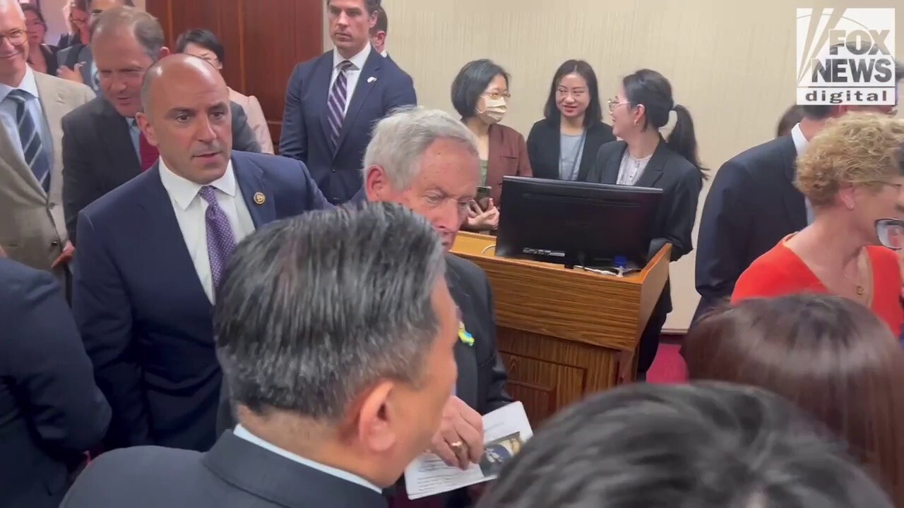 House lawmakers meet legislative counterparts in Taiwan