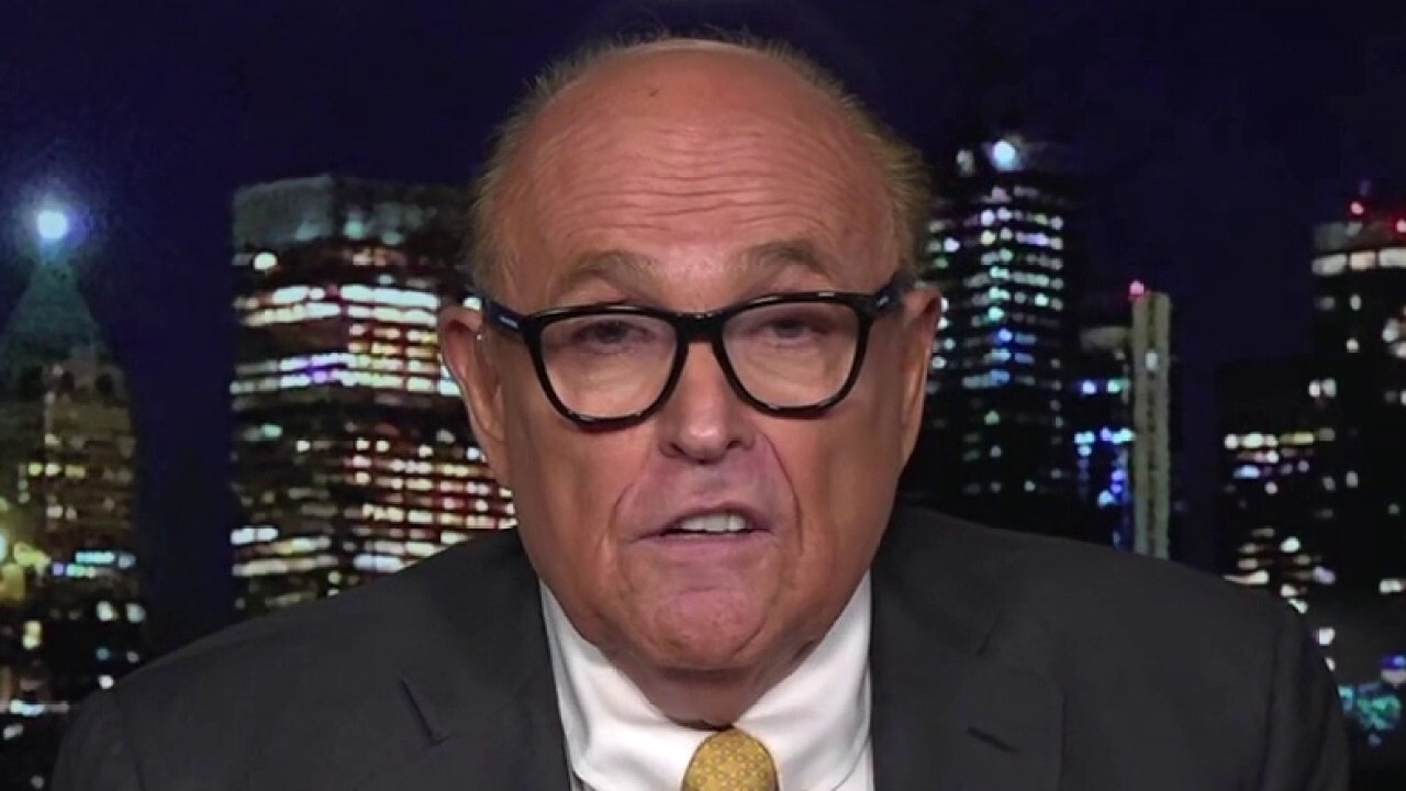 Giuliani claims Delaware computer store owner feared Bidens' power