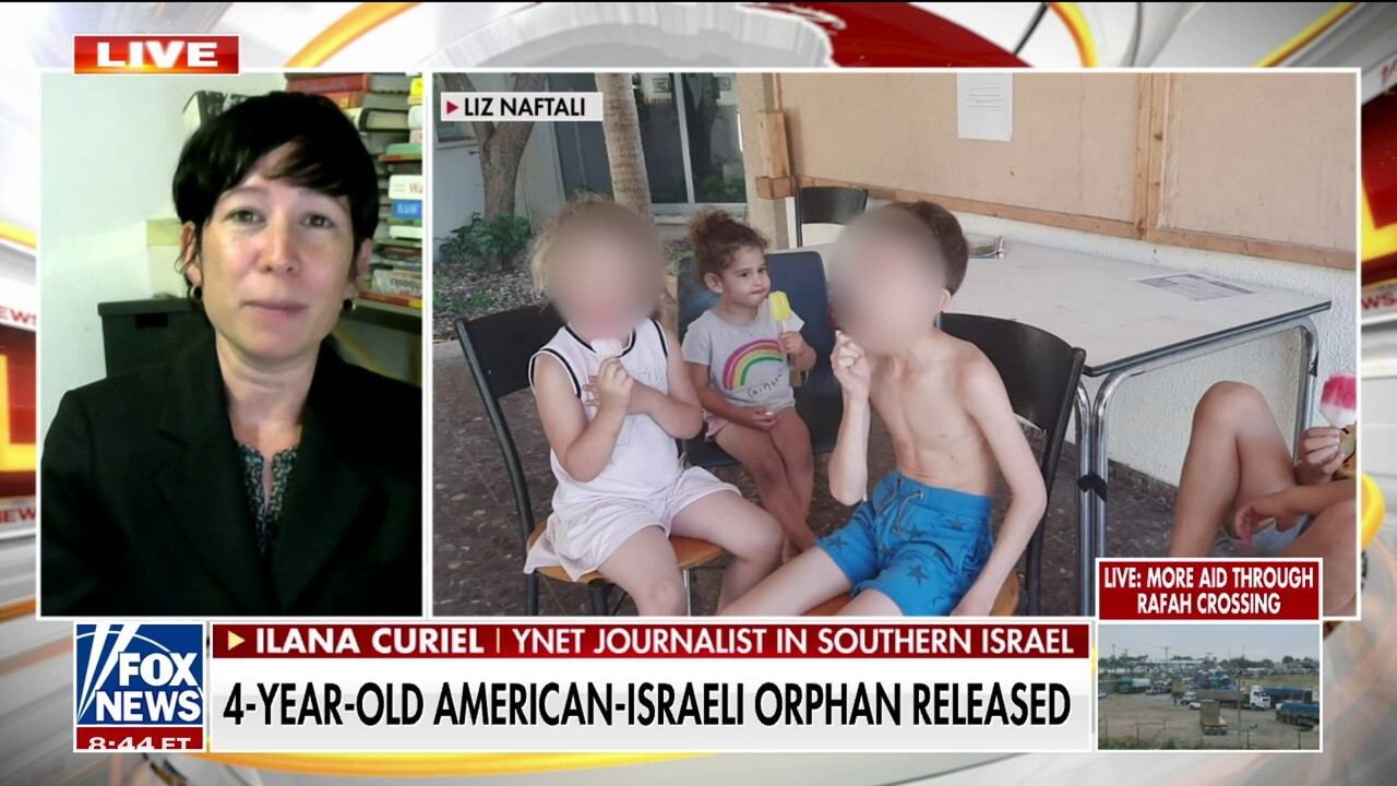 Нови изображения на Авигейл Идан показват публикувана 4-годишна американска гражданка, усмихната, събрана отново с членове на семейството