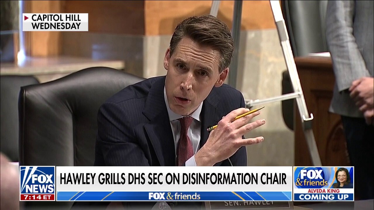 Sen. Hawley grills Mayorkas on disinformation czar: 'Did you do any research?'