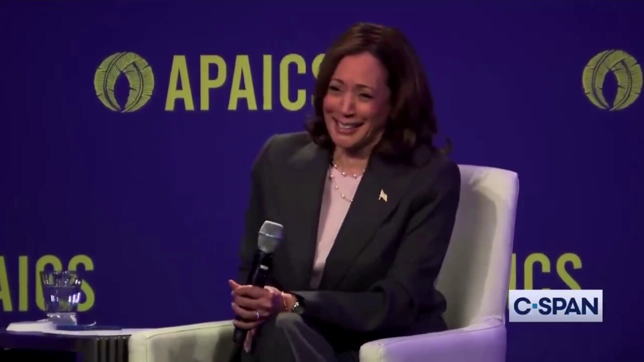 Kamala Harris swears during motivational speech, calls on young Americans to 'kick that f---ing door down'