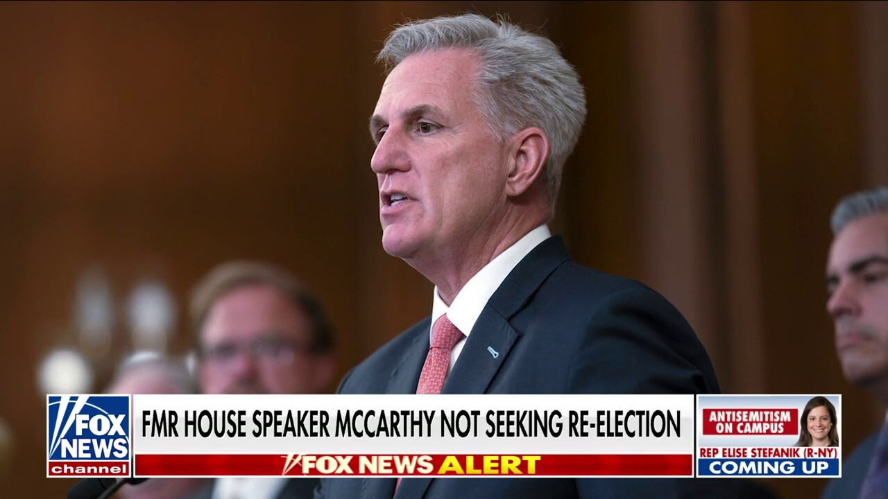 Кевин Маккарти ще подаде оставка от Конгреса, след като беше свален от поста председател на Камарата на представителите