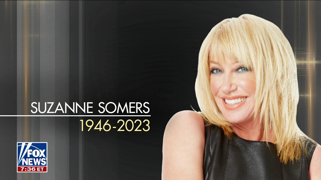 Сюзан Сомърс изпя любовна песен на съпруга си Алън Хамел на собствения си мемориал