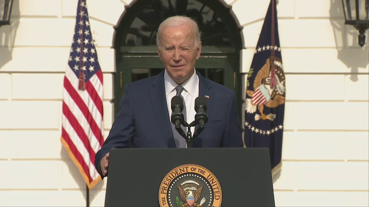Biden confuses Taylor Swift, Beyonce while trying to make a joke