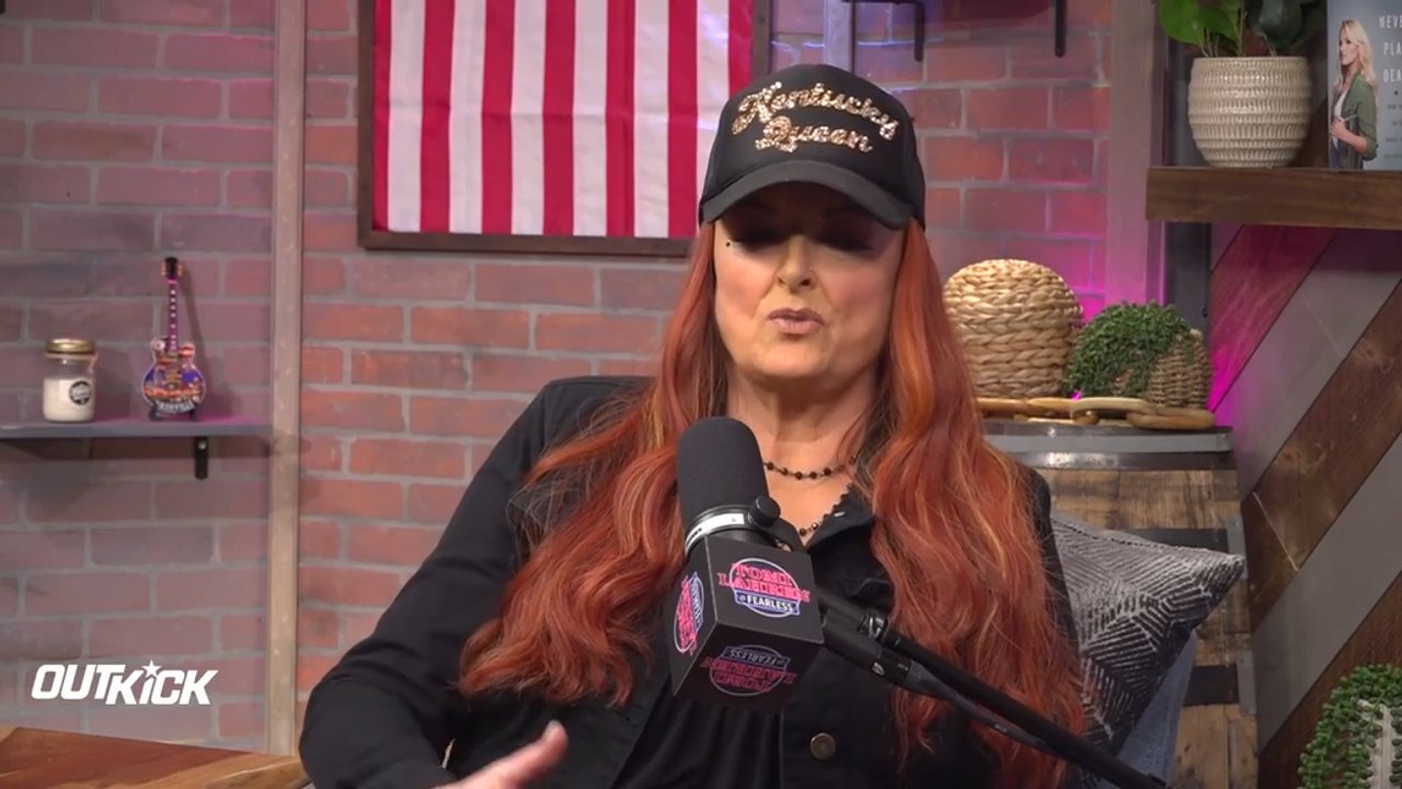 Wynonna Judd Reacts to Ella Langley Show Cancelation | Tomi Lahren is Fearless