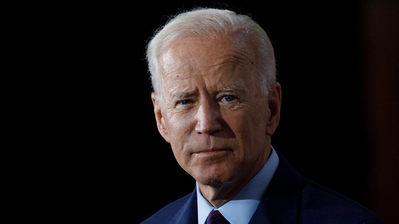 Howard Kurtz: Biden is now a hostage in his own White House