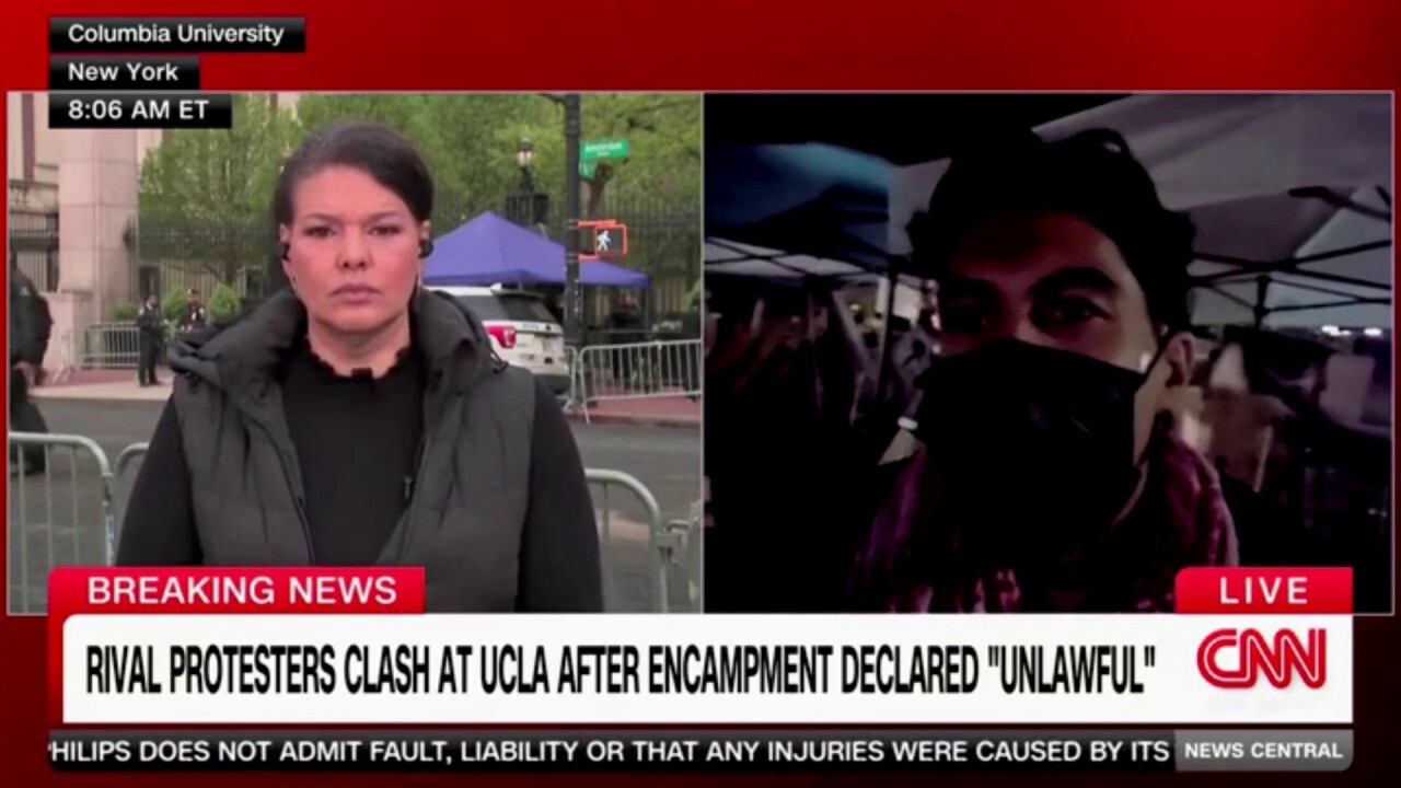 Антиизраелски демонстрант каза пред CNN в сряда, че ционистките бандити“