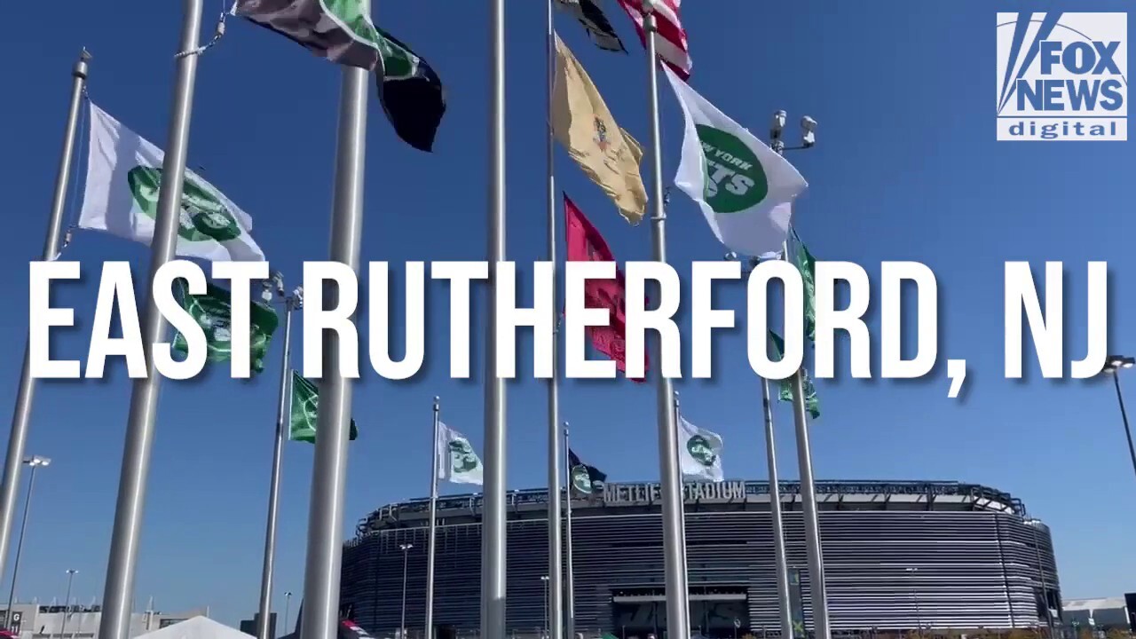 New York Jets fans share why the United States is heading in the right or wrong direction