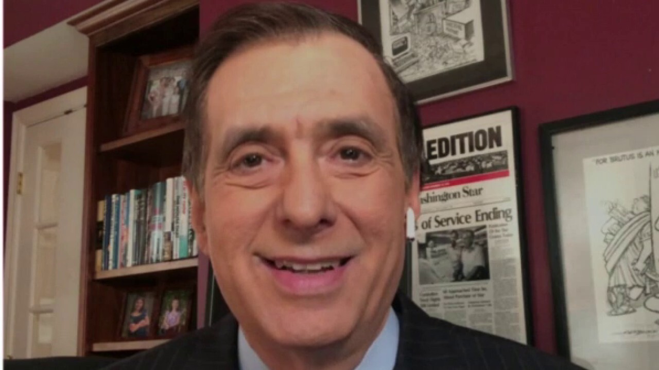 Howard Kurtz: 'Smart politics' by Sen. Hawley by promoting idea he's been unfairly punished