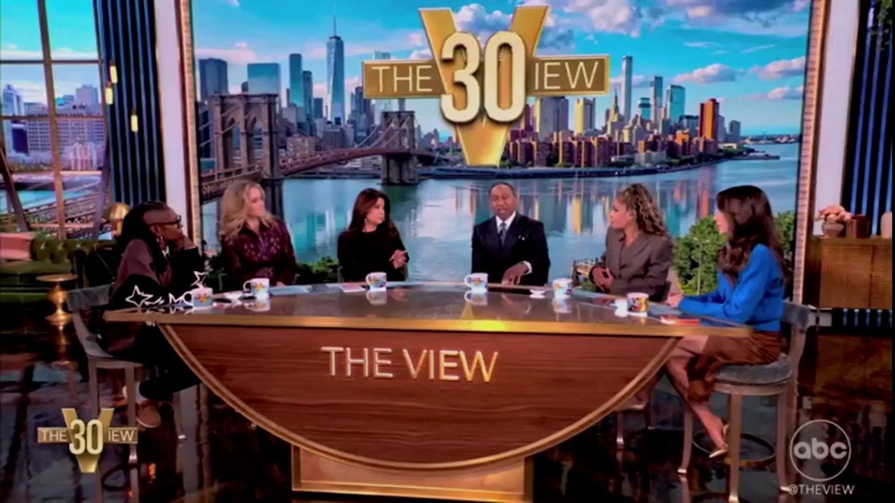Stephen A Smith defends White House meeting with Trump on 'The View'