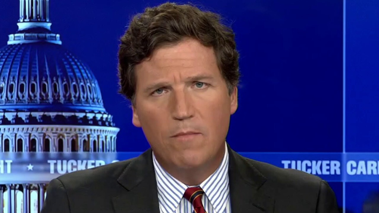 Tucker Carlson: Twitter documents show 'systemic violation of the First Amendment'