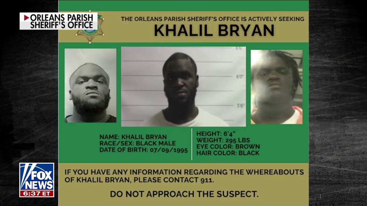 Jail mistakenly released 'violent criminal' after 10 inmates escaped in May
