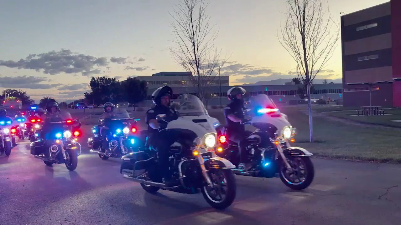 Honor procession for sheriff's officer shot in the line of duty