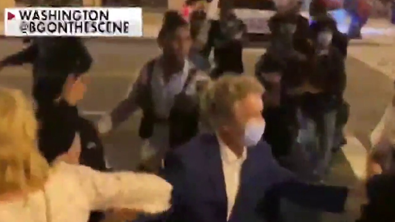 Sen. Rand Paul shouted down by protesters after RNC 
