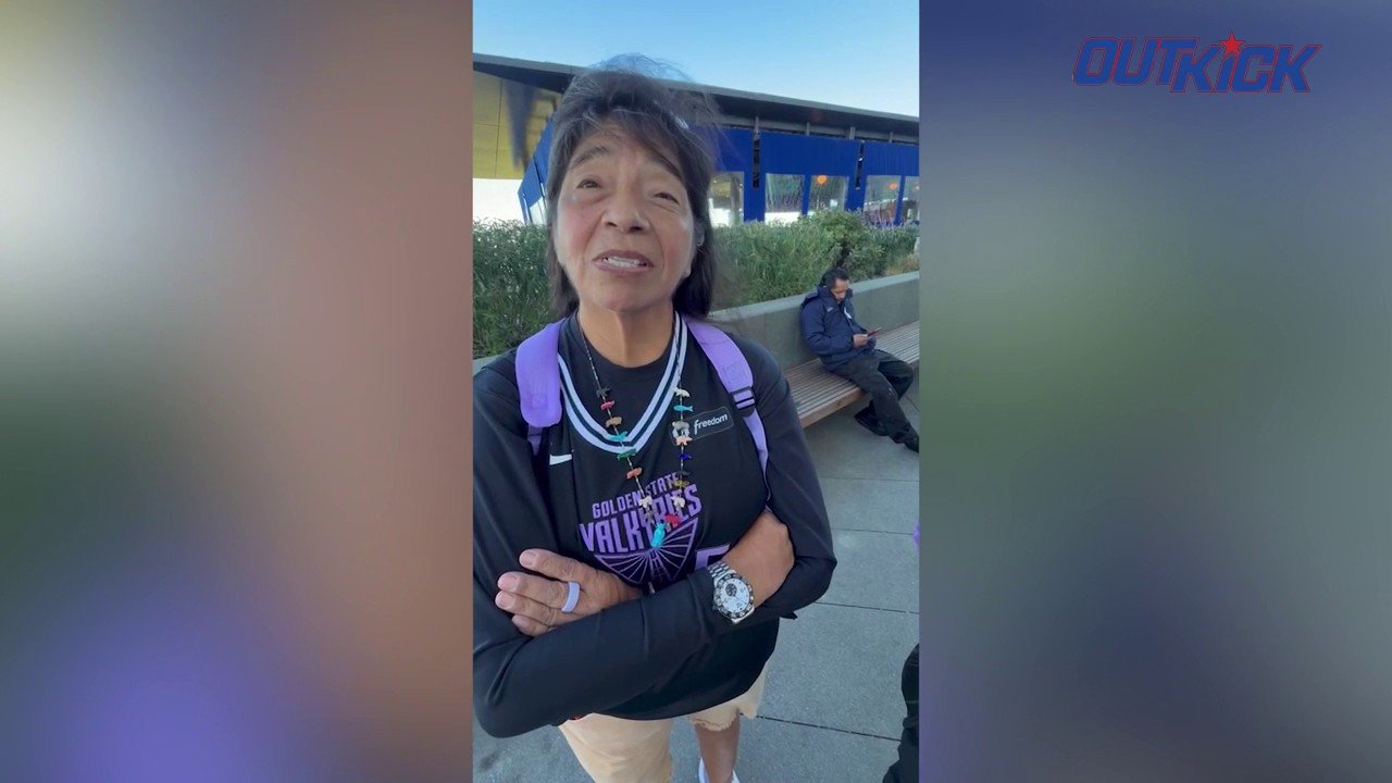 WNBA fans speak out about national anthem controversy