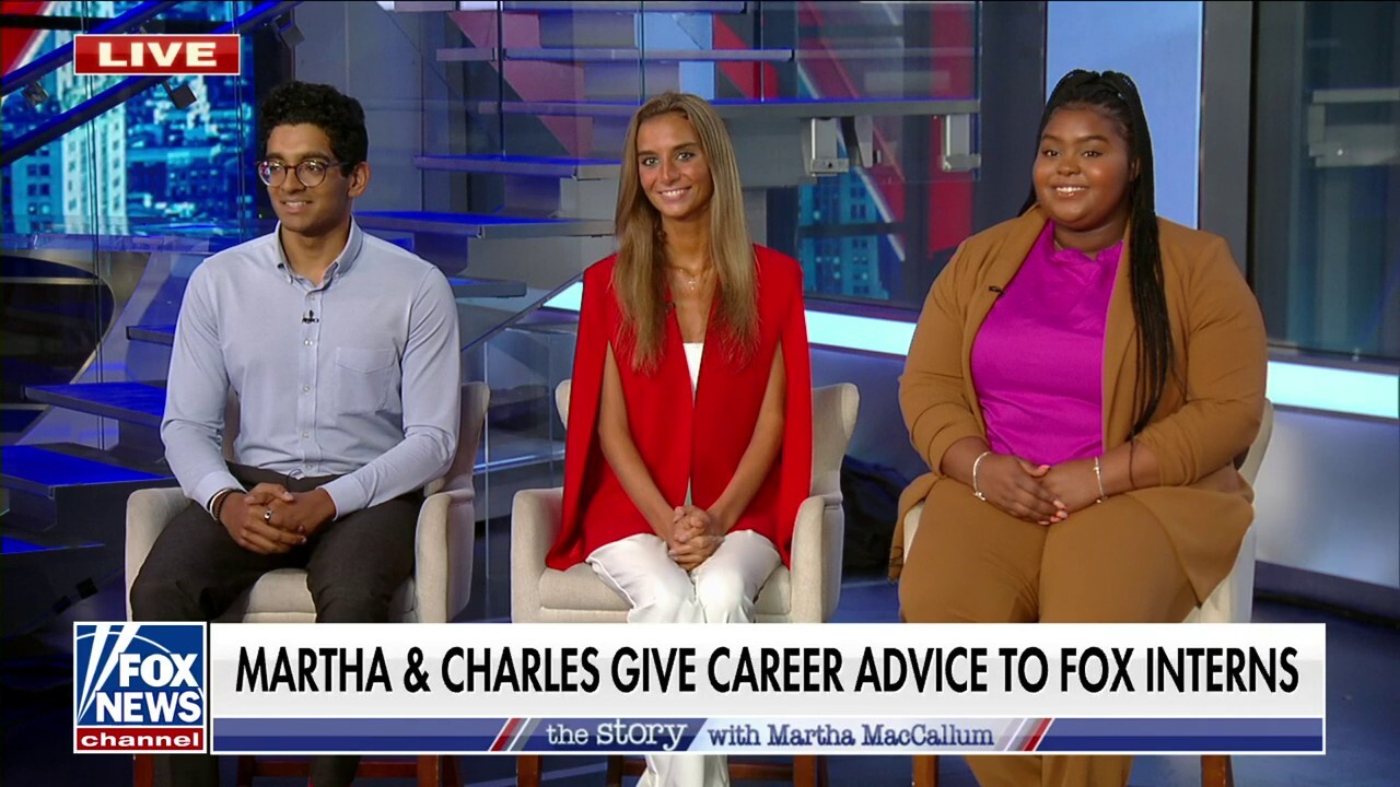 Fox stars give career advice to Fox interns 