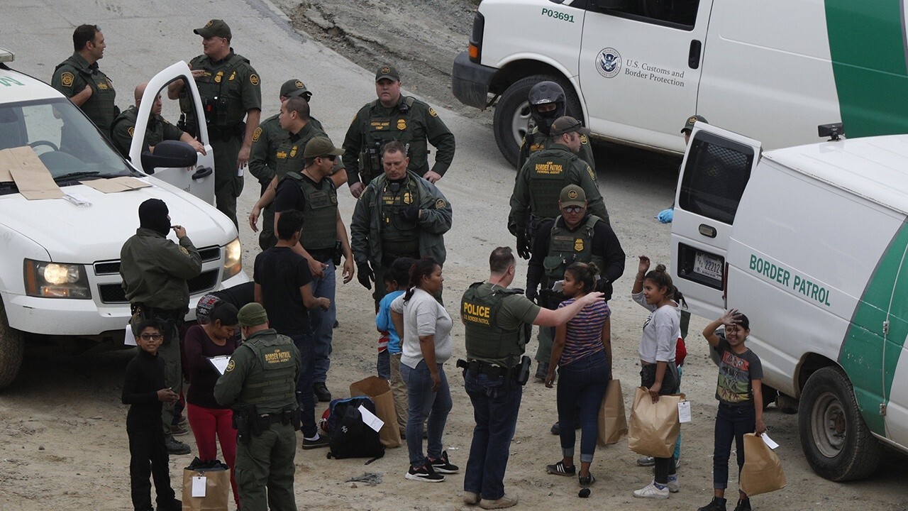 Psaki says ‘large flow’ of migrant children arriving in the US, denies that the border is ‘open’