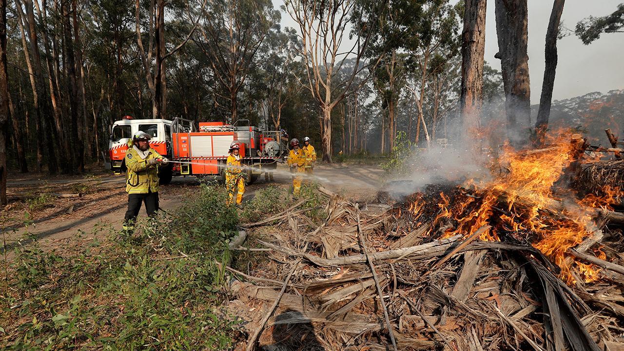 Australia wildfires expected to burn for months to come